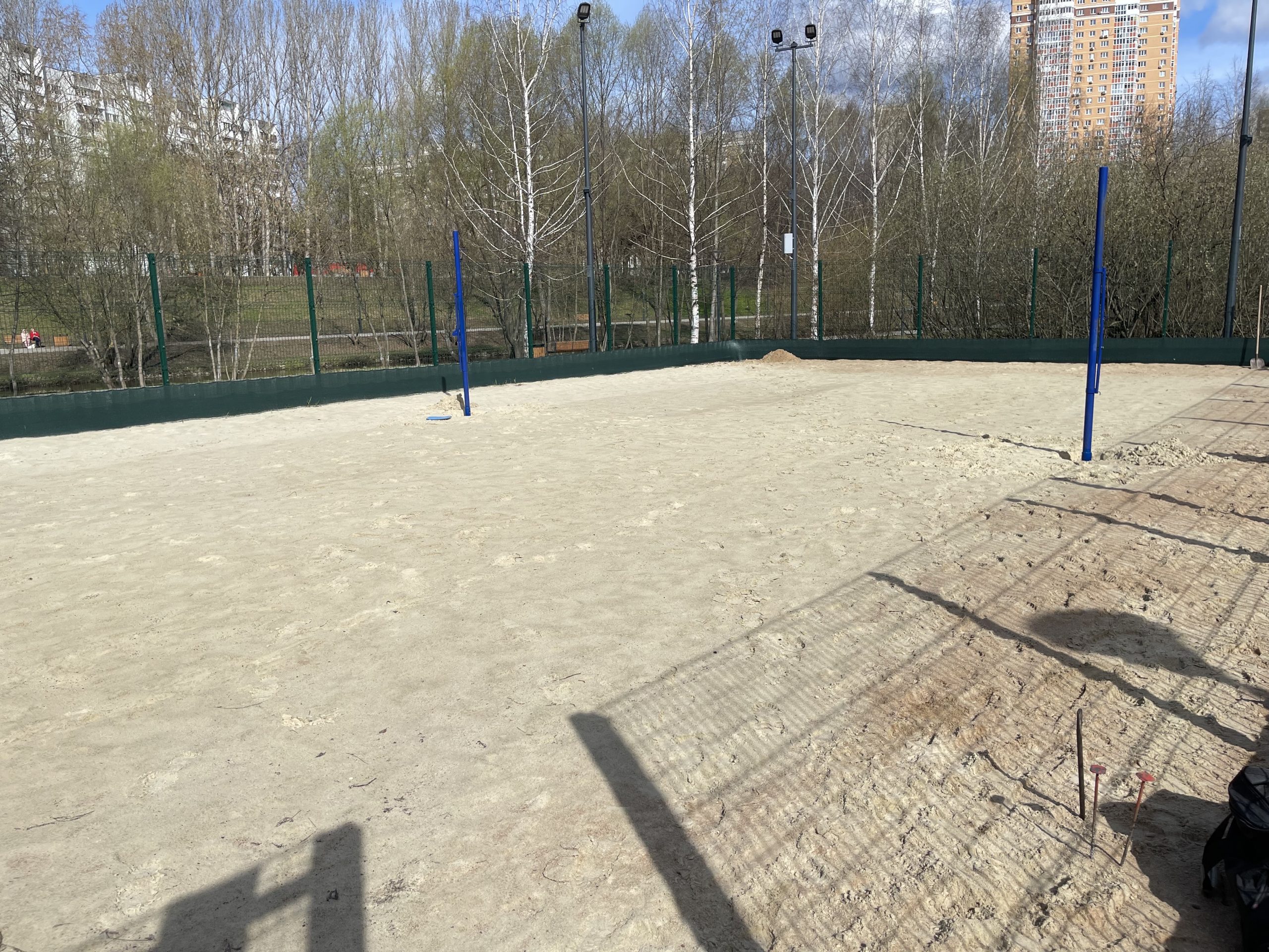 Площадка для пляжного волейбола в сквере по Олонецкому проезду
