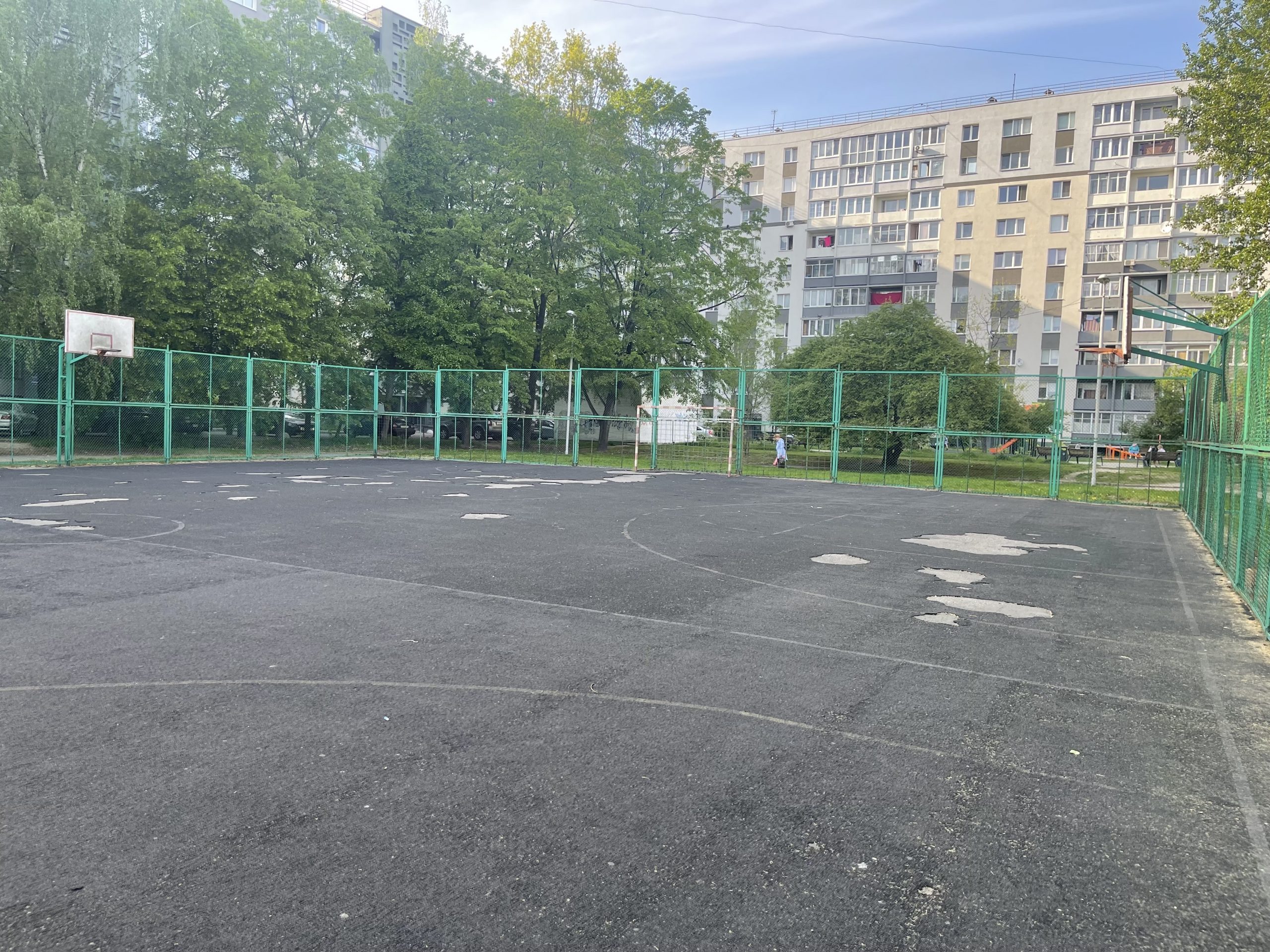 Баскетбольная площадка на ул. Ленинский проспект 63А