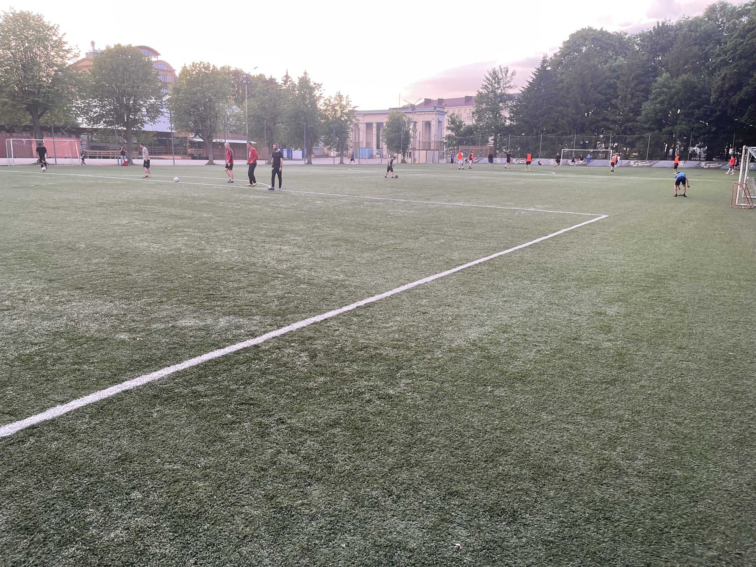 Тренировочное футбольное поле на территории стадиона «Балтика»
